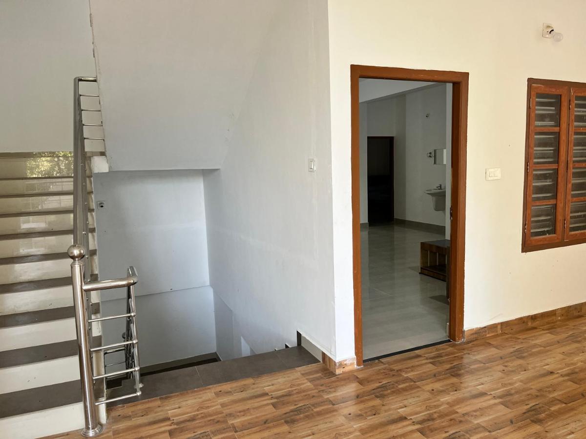 Wayanad Biriyomz Residency, Kalpatta, Cost And Deluxe