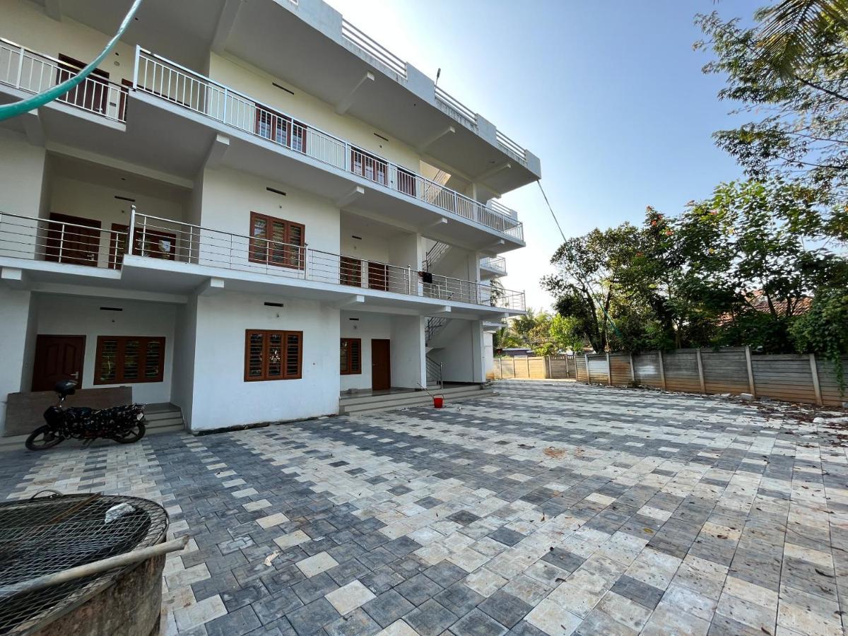 Wayanad Biriyomz Residency, Kalpatta, Cost And Deluxe Kalpetta