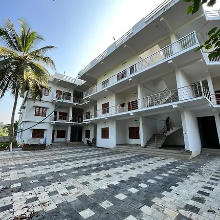 Wayanad Biriyomz Residency, Kalpatta, Low Cost Rooms And Deluxe Apartment Exterior photo